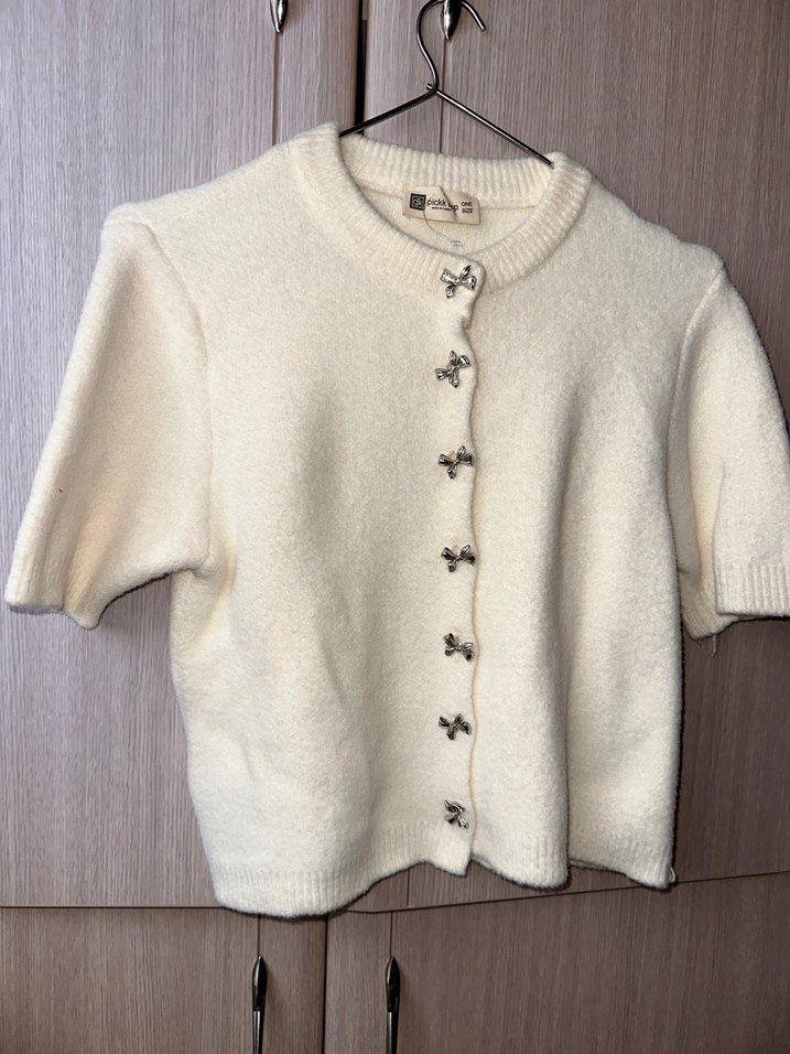 Düğmeli Beyaz Kısa Kollu Triko Hırka - Görsel 2