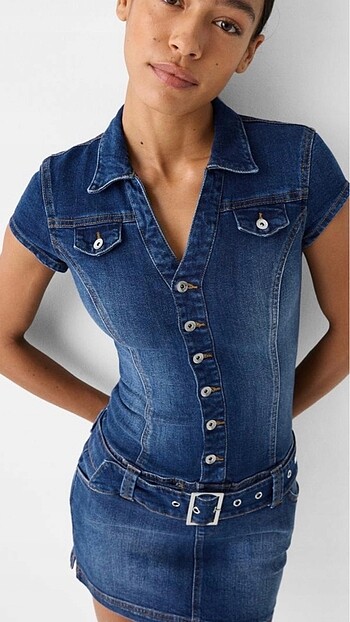 xs Beden lacivert Renk bershka elbise
