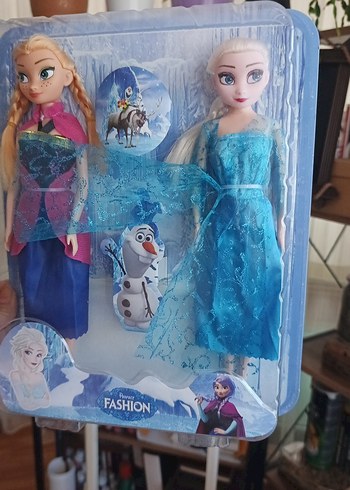 Beden Mavi Kıyafetli Elsa Bebek Seti