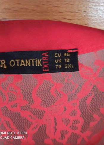 Narçiçeği Düğmeli Kadın Bluz - Görsel 7