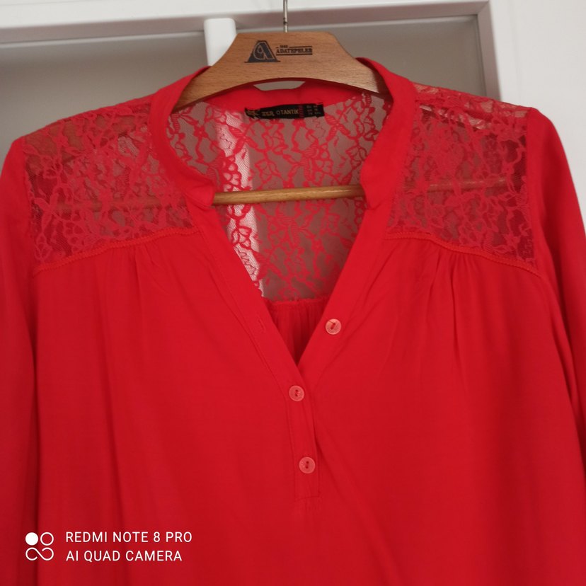 Narçiçeği Düğmeli Kadın Bluz - Görsel 4