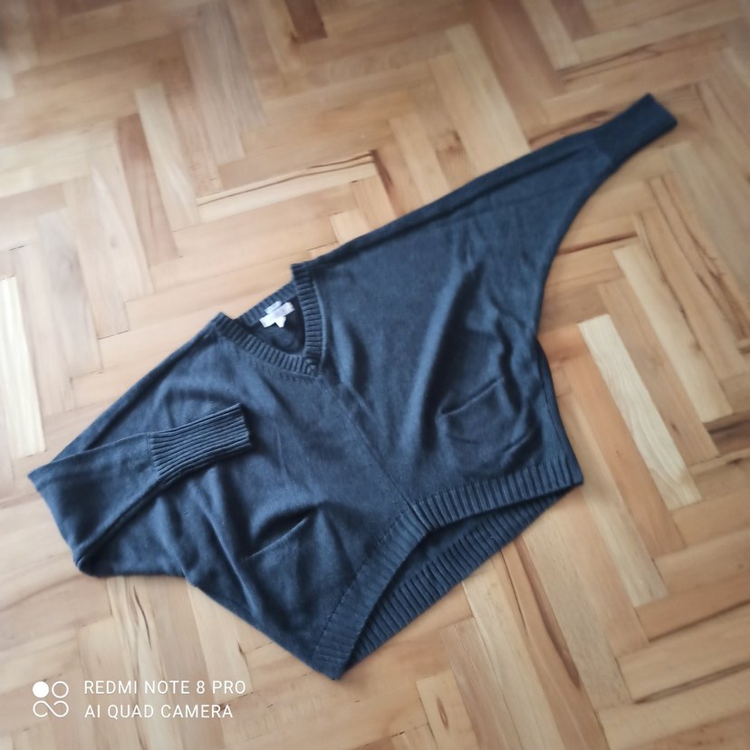 Gri V Yaka Örgü Kadın Kazak - Görsel 3