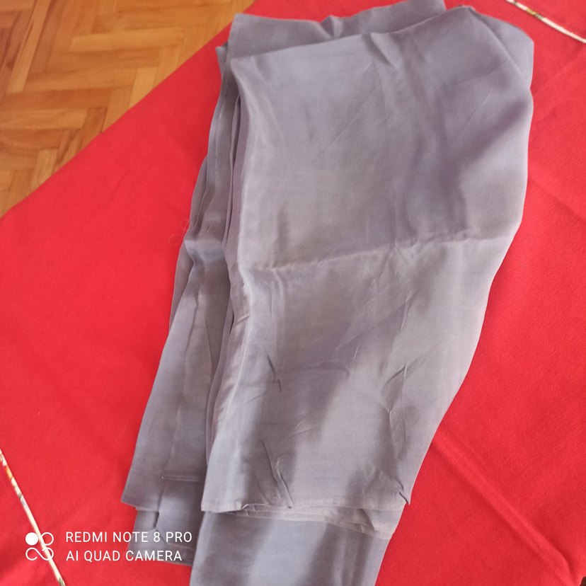 Gri ipek kumaş - Görsel 3