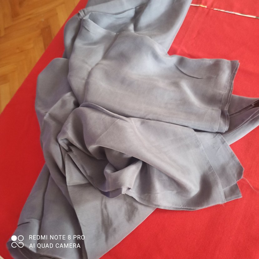 Gri ipek kumaş - Görsel 2