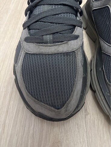 41 Beden Temiz Skechers 41,5 numara