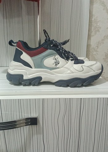U.S Polo Assn. Gri Bağcıklı Kadın Spor Ayakkabı