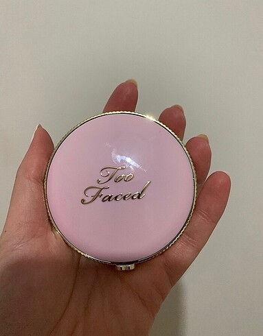 Too faced bronzer