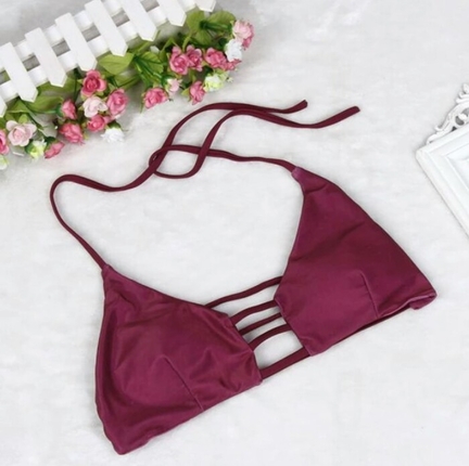 bordo bikini