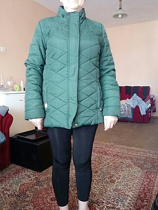 Mont yesil renk