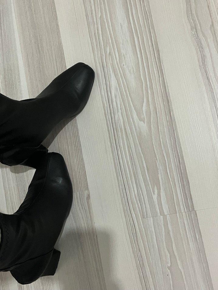 Kadın Siyah Pliseli İnce Topuklu Bot - Görsel 5