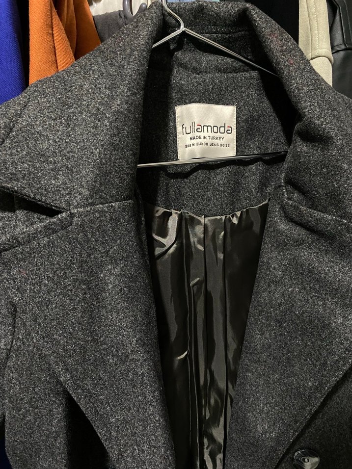 Gri Çift Düğmeli Kaban - Görsel 3