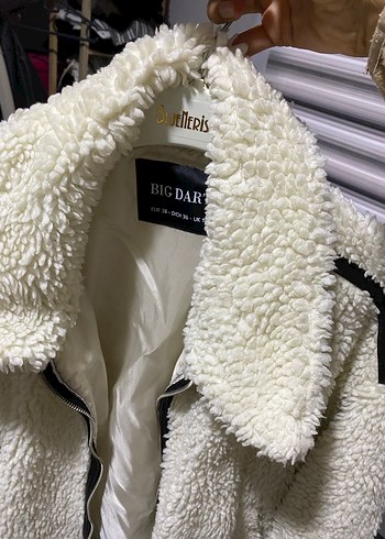 Beyaz Kürk Detaylı Midi Kadın Ceket - Görsel 2