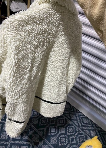 Beyaz Kürk Detaylı Midi Kadın Ceket - Görsel 3