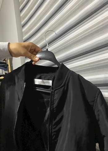 Siyah Fermuarlı Kadın Ceket - Görsel 4