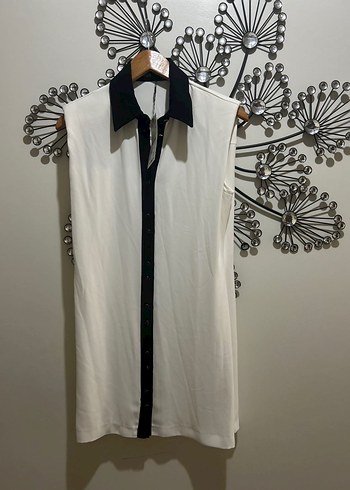 Siyah Yakalı Beyaz Mini Elbise - Görsel 3