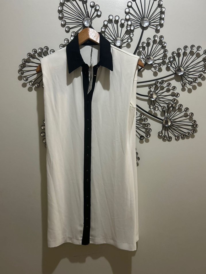 Siyah Yakalı Beyaz Mini Elbise - Görsel 3