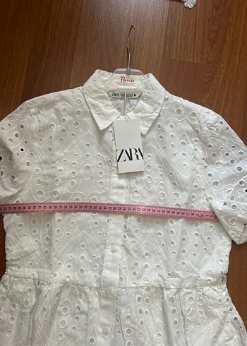 m Beden Zara Beyaz Mini Nakışlı Pamuklu Elbise