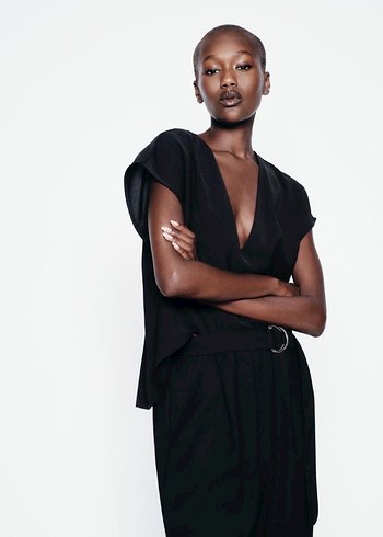 Kadın Siyah Kemerli V Yakalı Tulum - Görsel 2