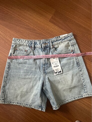 l Beden mavi Renk Zara mid RİSE denim şort