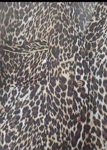 48 Beden kahverengi Renk Düğmeli Leopar Desenli Kadın Gömlek