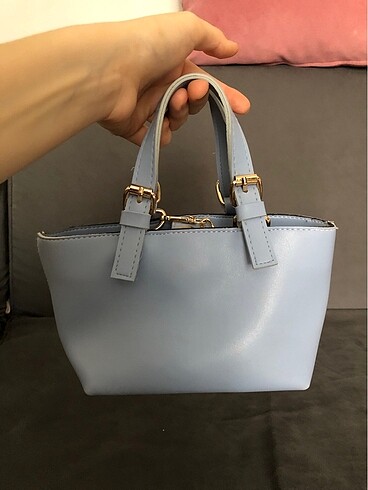 Mavi küçük çanta