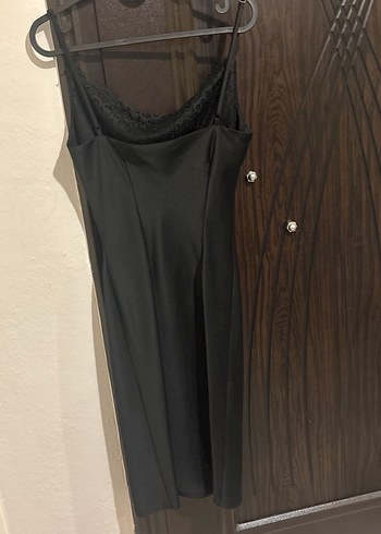 Siyah Uzun Drapeli İnce Askılı Elbise - Görsel 4