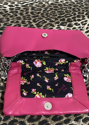 Zincir Detaylı Pembe Deri Kadın Çanta - Görsel 5