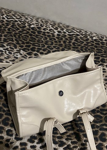 Bej Deri Tokalı Kadın Omuz Çantası - Görsel 3