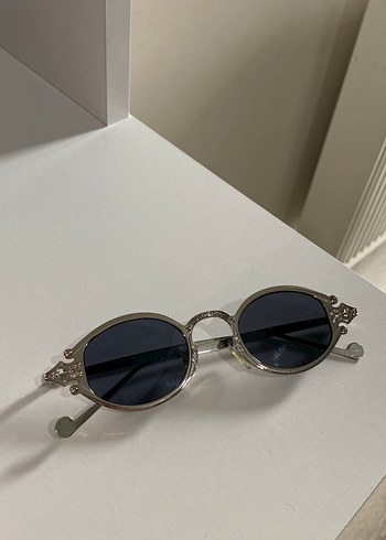 Kemer Detaylı Vintage Gri Kadın Güneş Gözlüğü - Görsel 2