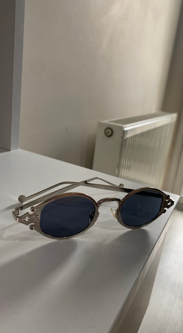 Kemer Detaylı Vintage Gri Kadın Güneş Gözlüğü - Görsel 3