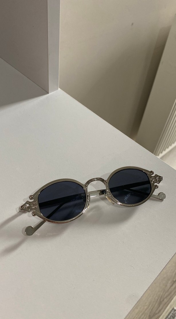 Kemer Detaylı Vintage Gri Kadın Güneş Gözlüğü - Görsel 2