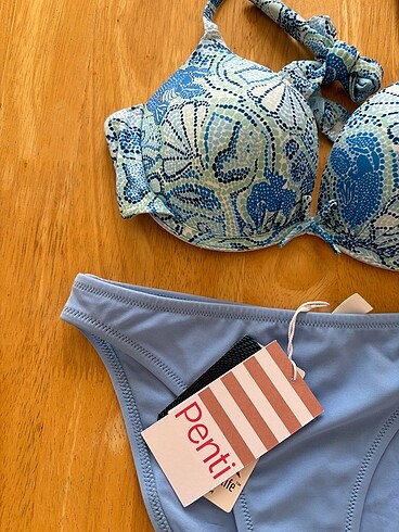 s Beden S beden tam dolgulu bikini takımı