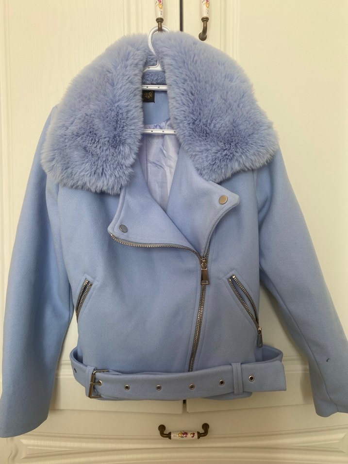 Mavi Peluş Detaylı Kadın Ceket - Görsel 2