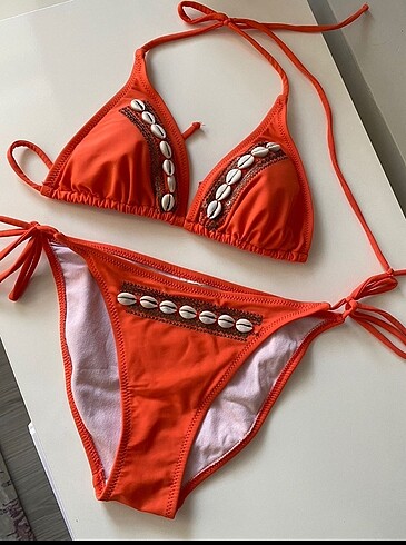 s Beden Bikini takımı az kullanıldı hasarı yok