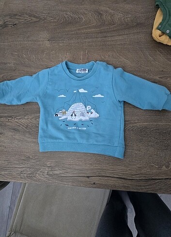 Hellobaby sweatshirt