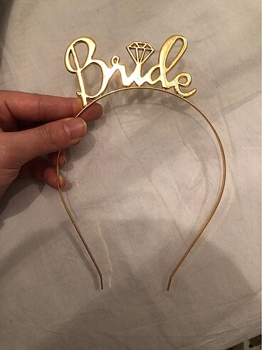  Beden Bride taçı