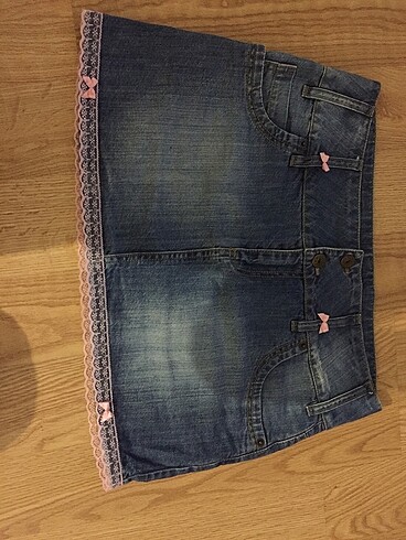 pembe dantelli fiyonklu coquette kısa kot etek