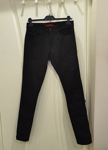 Zara Man Black Jean 