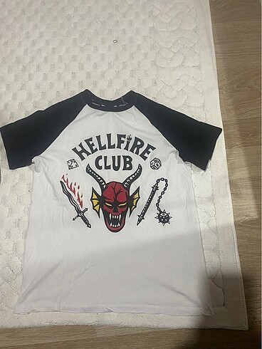 Diğer Hellfire club, stranger things tişört