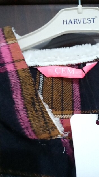 Oduncu gomlek elimde L ve m beden mevcut ben dışarıya çıkarken c - Görsel 6