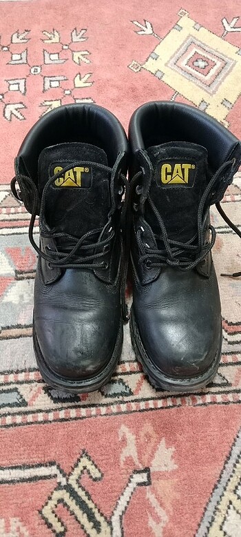 Cat marka orjinal bot sıfır dan farksız begenmeyen iade eder 