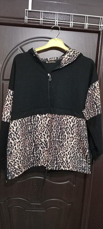 Eşofman leoparlı 