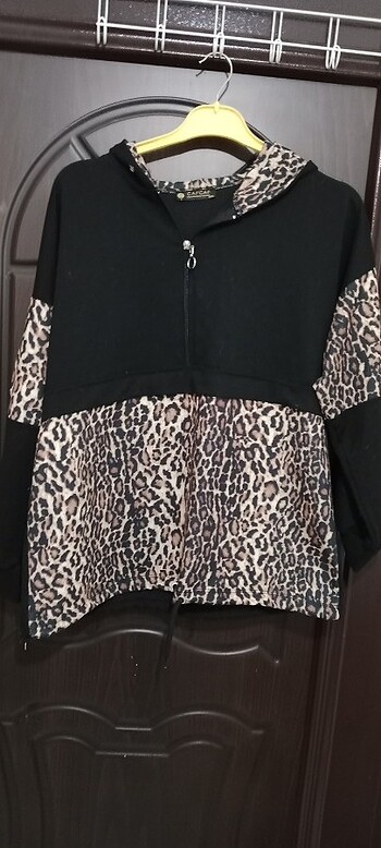 Zara Eşofman leoparlı 