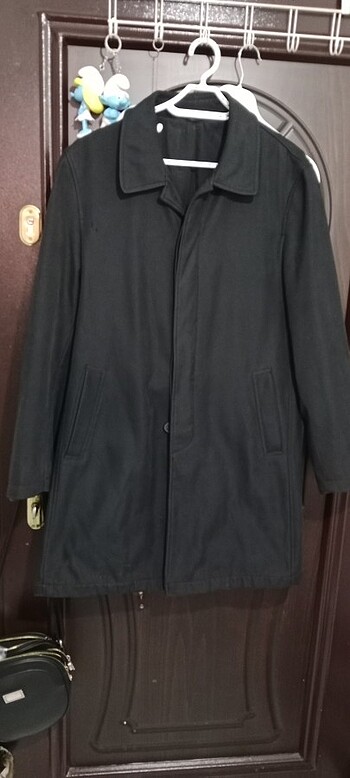 Erkek trençkot simsiyah   astar var ama naylon değil kaçırmayın  - Görsel 2