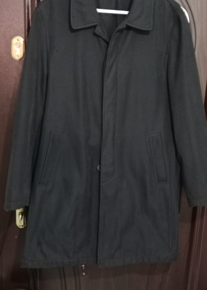 Erkek trençkot simsiyah   astar var ama naylon değil kaçırmayın  - Görsel 2