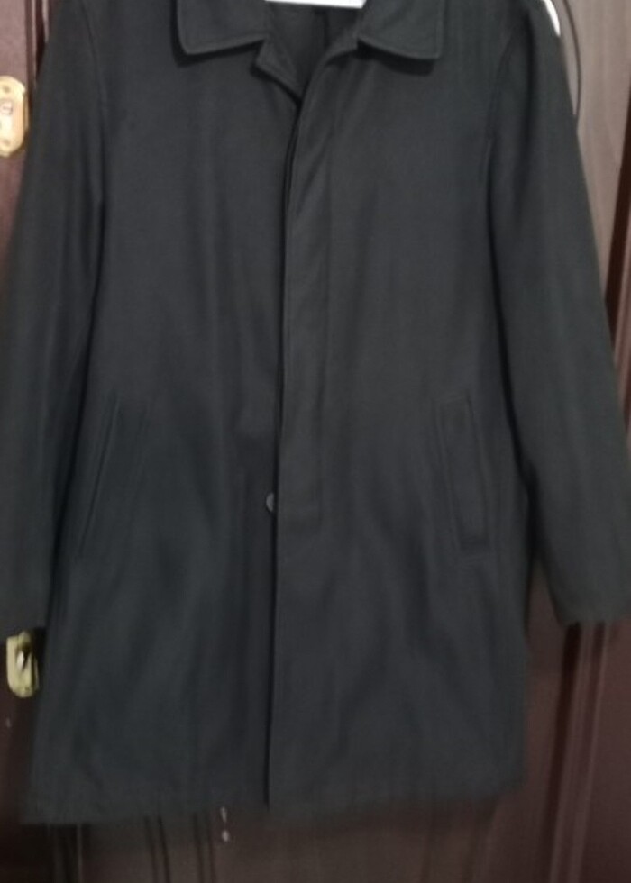 Erkek trençkot simsiyah   astar var ama naylon değil kaçırmayın  - Görsel 3