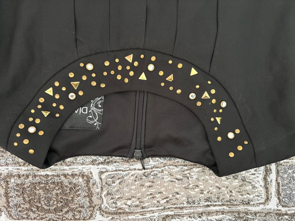 Altın Renkli Payetli Uzun Yılan Desenli Kadın abiye elbise - Görsel 3