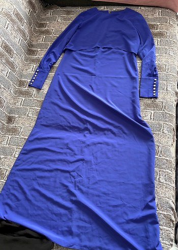 Uzun Kollu Mavi Saten Elbise - Görsel 6