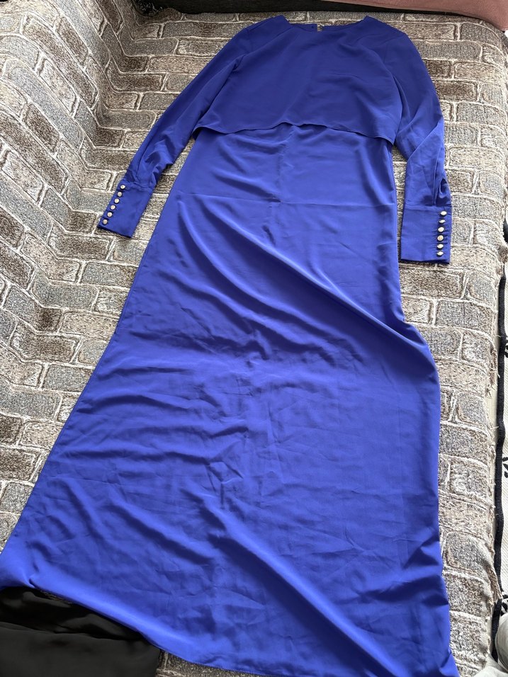 Uzun Kollu Mavi Saten Elbise - Görsel 3