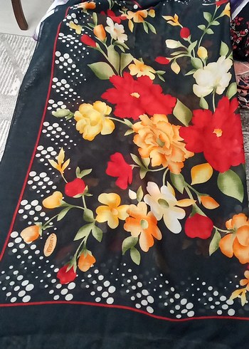 Çiçek Desenli Çok Renkli Kadın Şal - Görsel 2